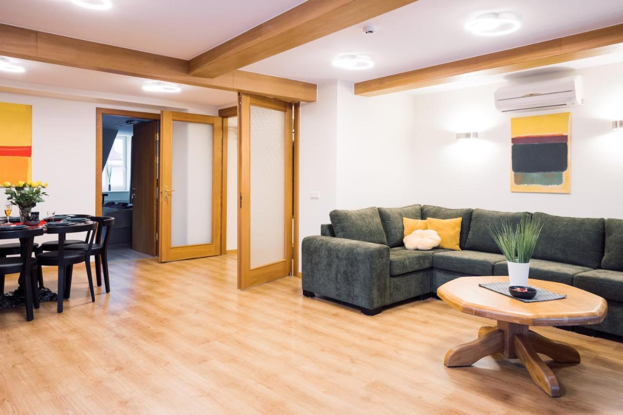 Rothko Apartment/8 Guests/4Bedrooms/Riga Old Town Eksteriør billede