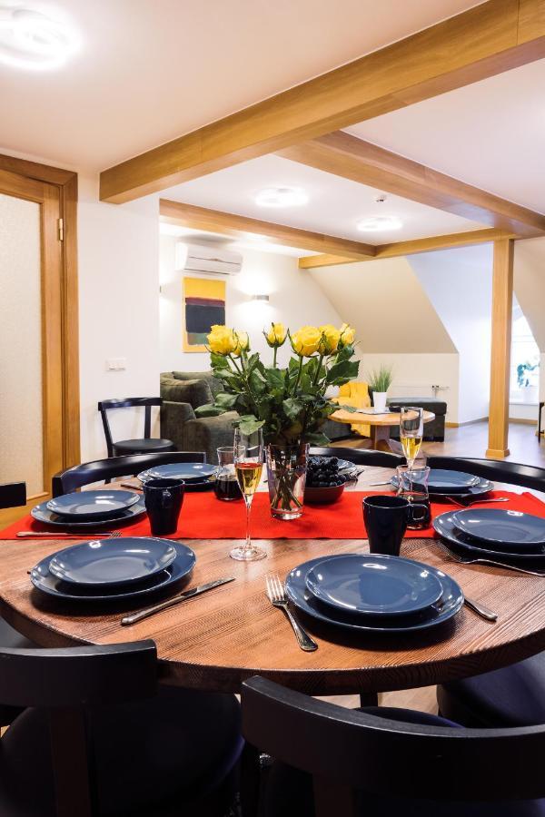 Rothko Apartment/8 Guests/4Bedrooms/Riga Old Town Eksteriør billede