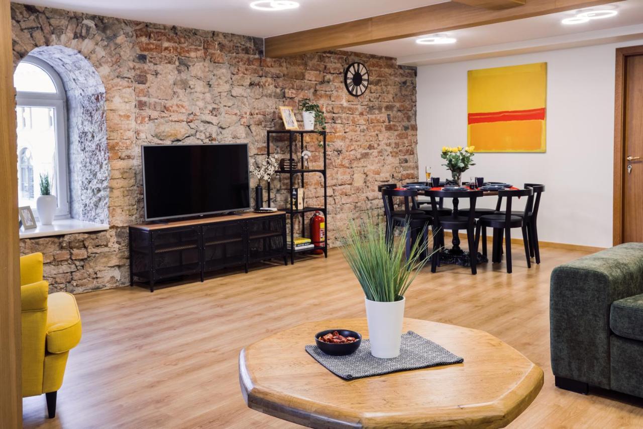 Rothko Apartment/8 Guests/4Bedrooms/Riga Old Town Eksteriør billede